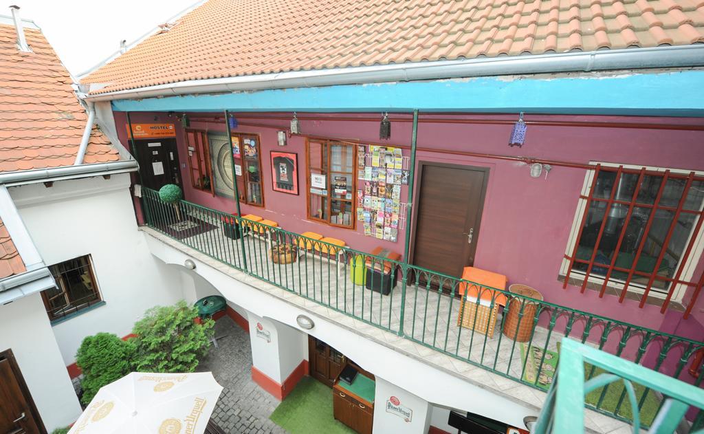 Backpacker Hostel Praga Zewnętrze zdjęcie