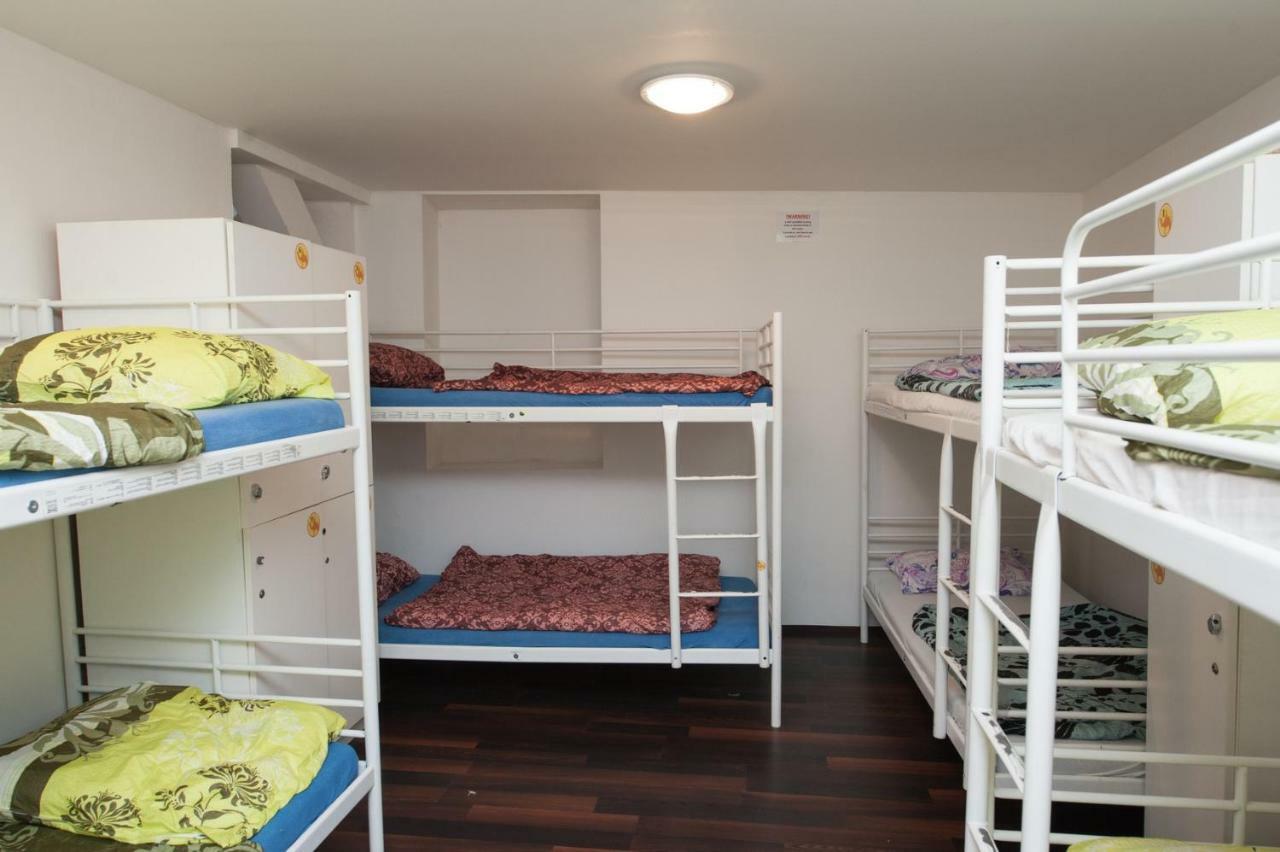Backpacker Hostel Praga Zewnętrze zdjęcie
