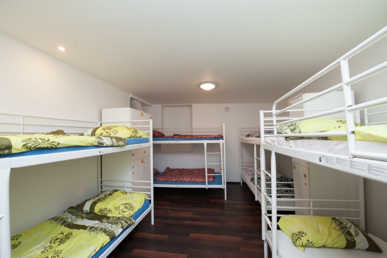 Backpacker Hostel Praga Zewnętrze zdjęcie